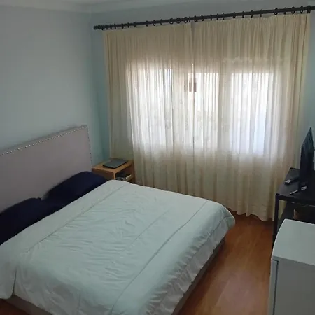 Casa Com Quartos Individuais Lisboa * Amadora