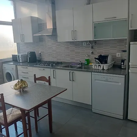 Casa Com Quartos Individuais Lisboa * Amadora